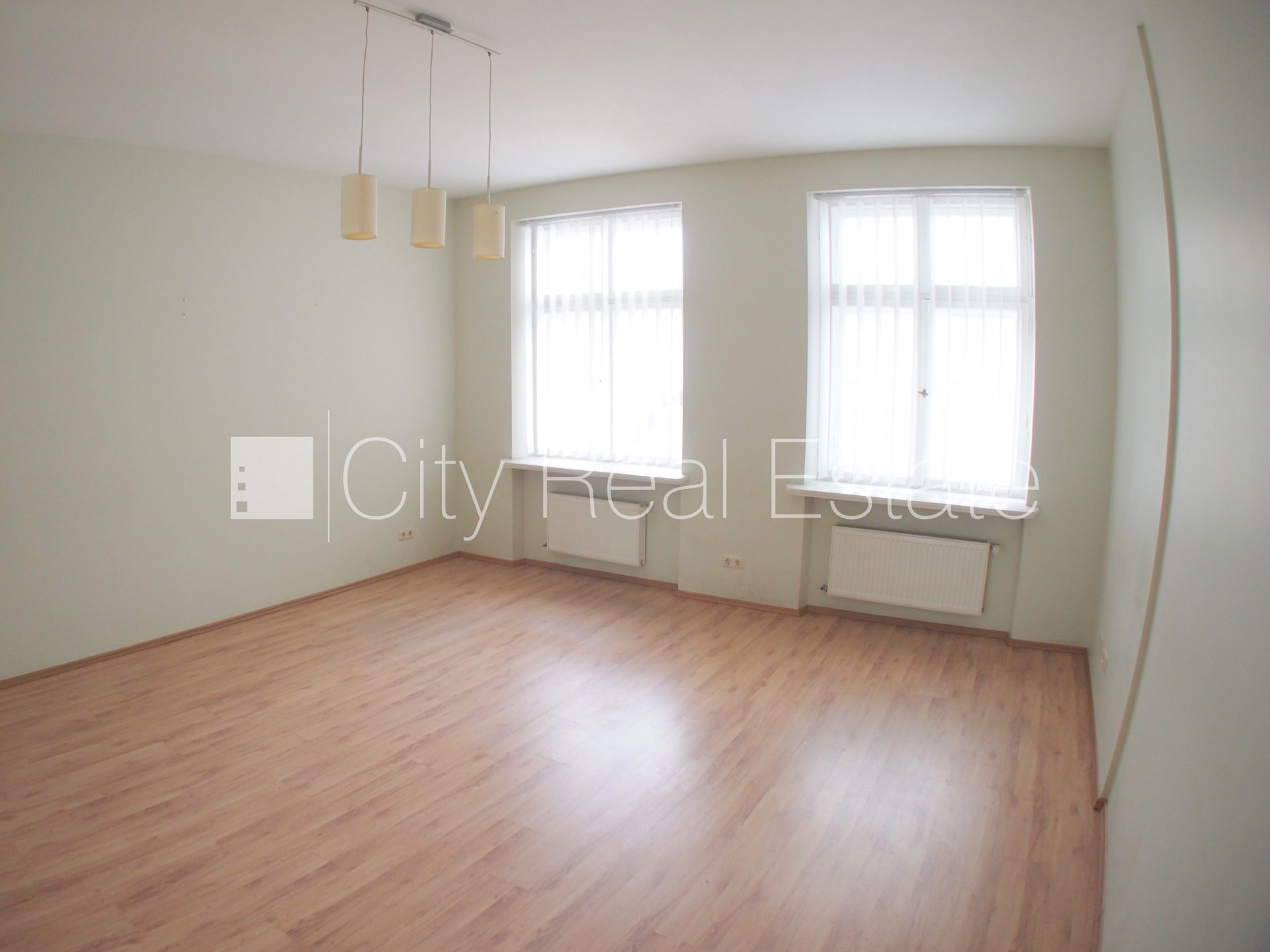 3-room apartment for rent in Riga, City Centre, 93 m², Photo 1 of 10