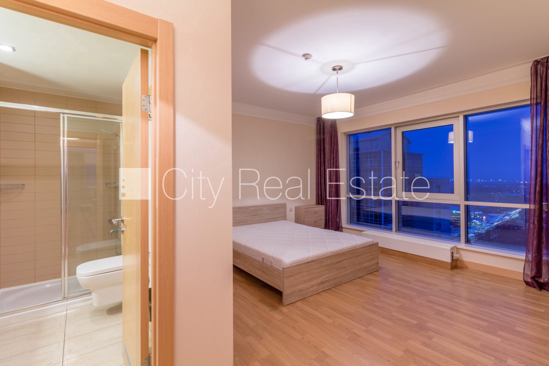 4-комнатная квартира в Рига, Шампетерис, 122 м², продажа, Фото 8 из 10