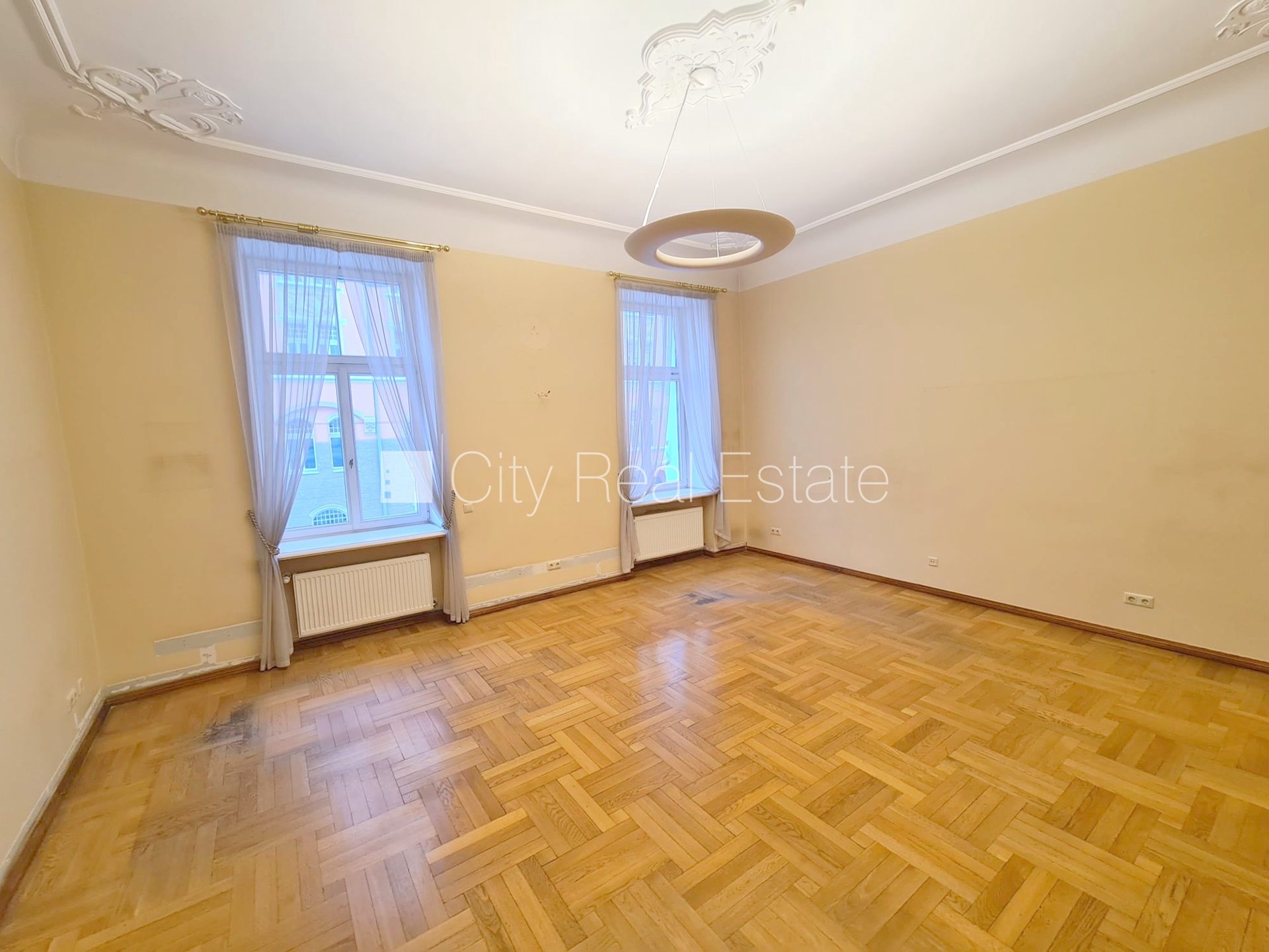 4-комнатная квартира в Рига, Центр, 130 м², аренда, Фото 7 из 10