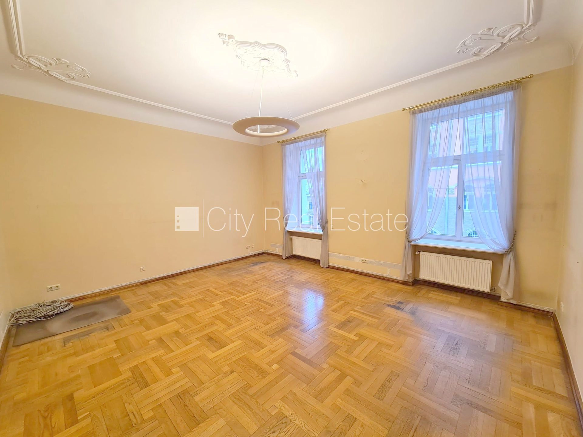 4-комнатная квартира в Рига, Центр, 130 м², аренда, Фото 8 из 10
