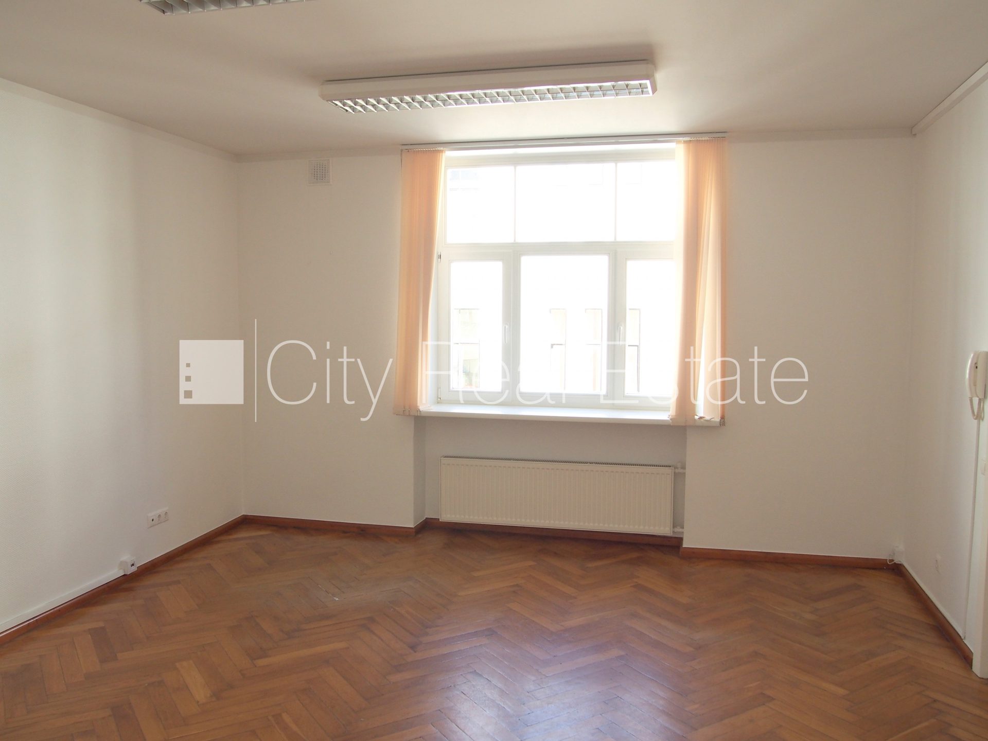 Komerctelpas Rīga, Centrs, 45 m², izīrē, Foto 2 no 6