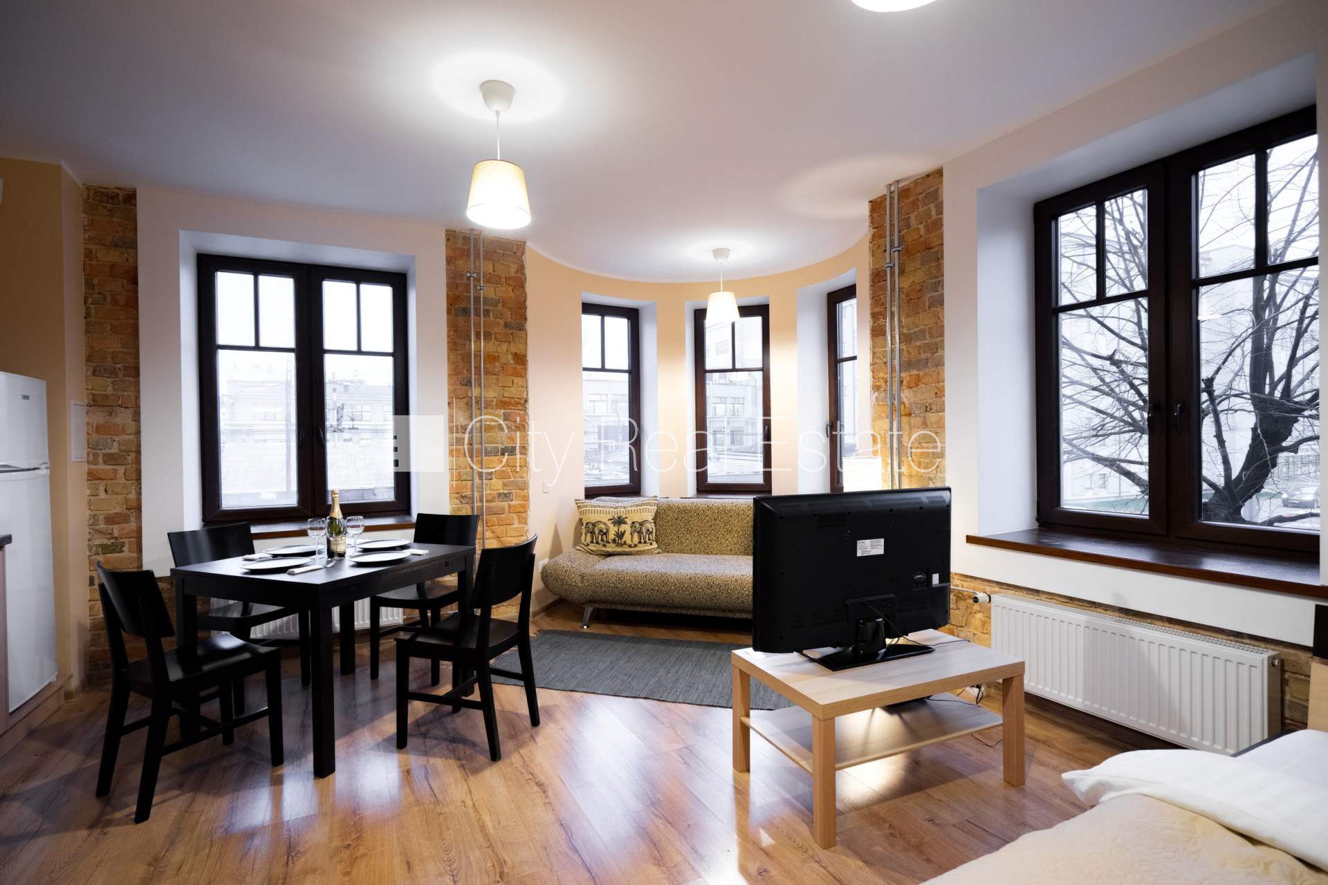 1 istabu dzīvoklis Rīga, Centrs, 32 m², izīrē, Foto 2 no 10