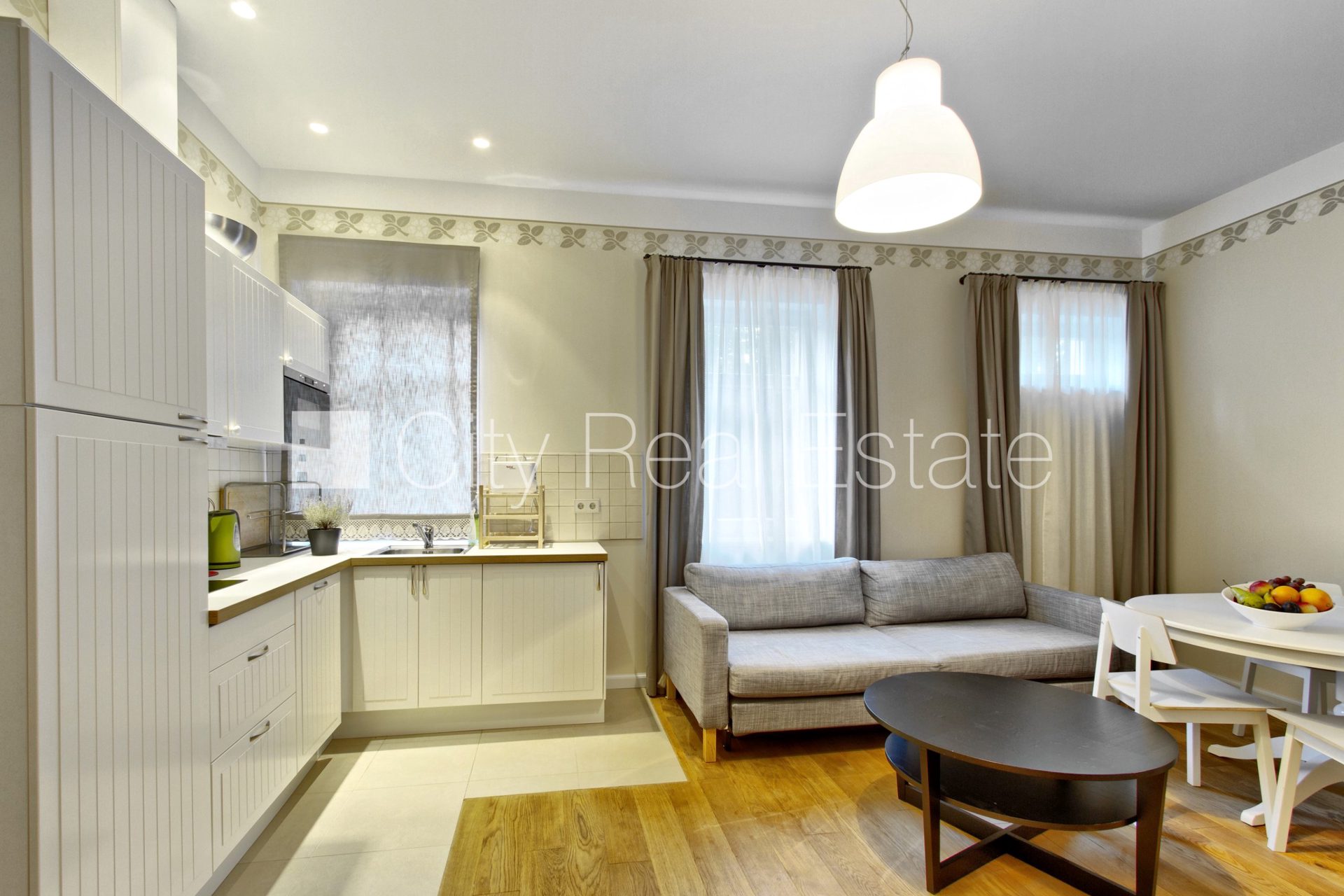 4-room apartment for rent in Jūrmala, Dzintari, 111 m², Photo 1 of 7