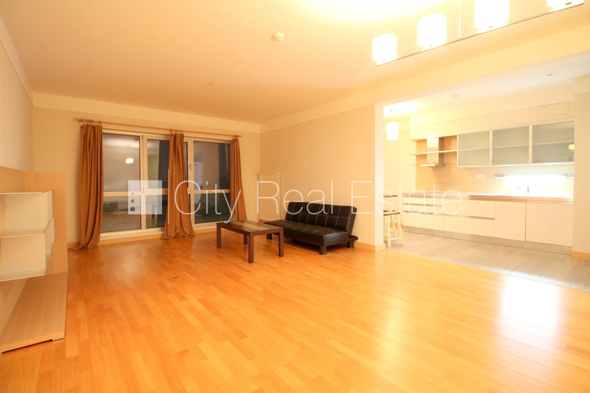 3-toaline korter Rīga, Šampēteris, 90 m², üür, Foto 1 / 10