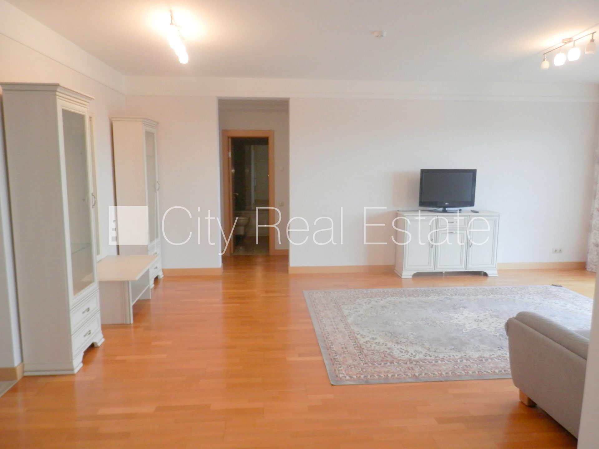 3-room apartment for rent in Riga, Šampēteris, 91 m², Photo 7 of 10