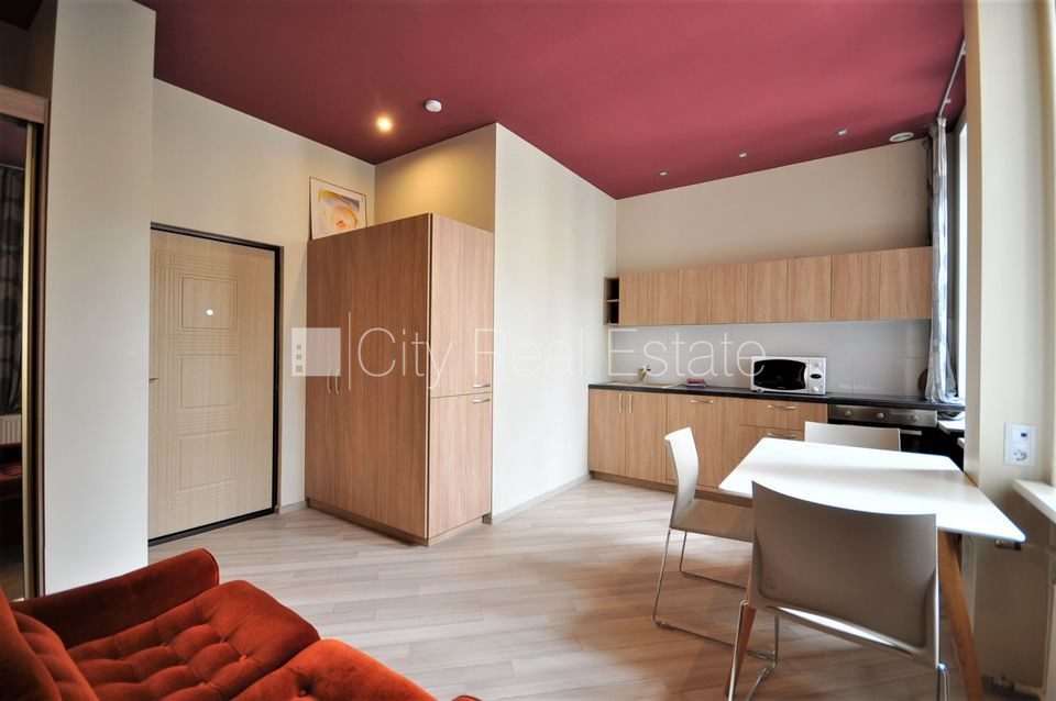 1 istabu dzīvoklis Rīga, Centrs, 36 m², izīrē, Foto 1 no 10