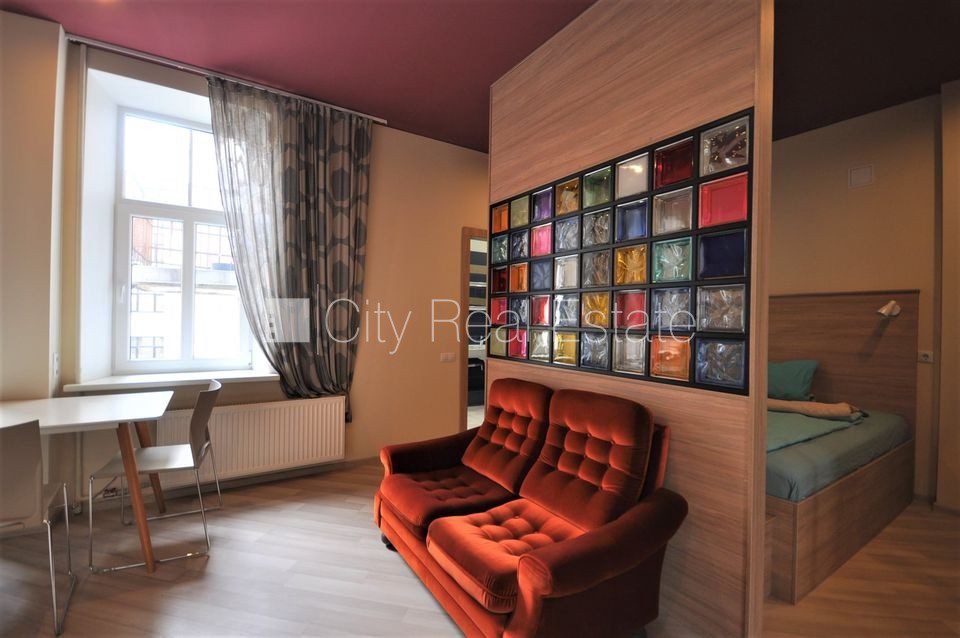 1 istabu dzīvoklis Rīga, Centrs, 36 m², izīrē, Foto 2 no 10
