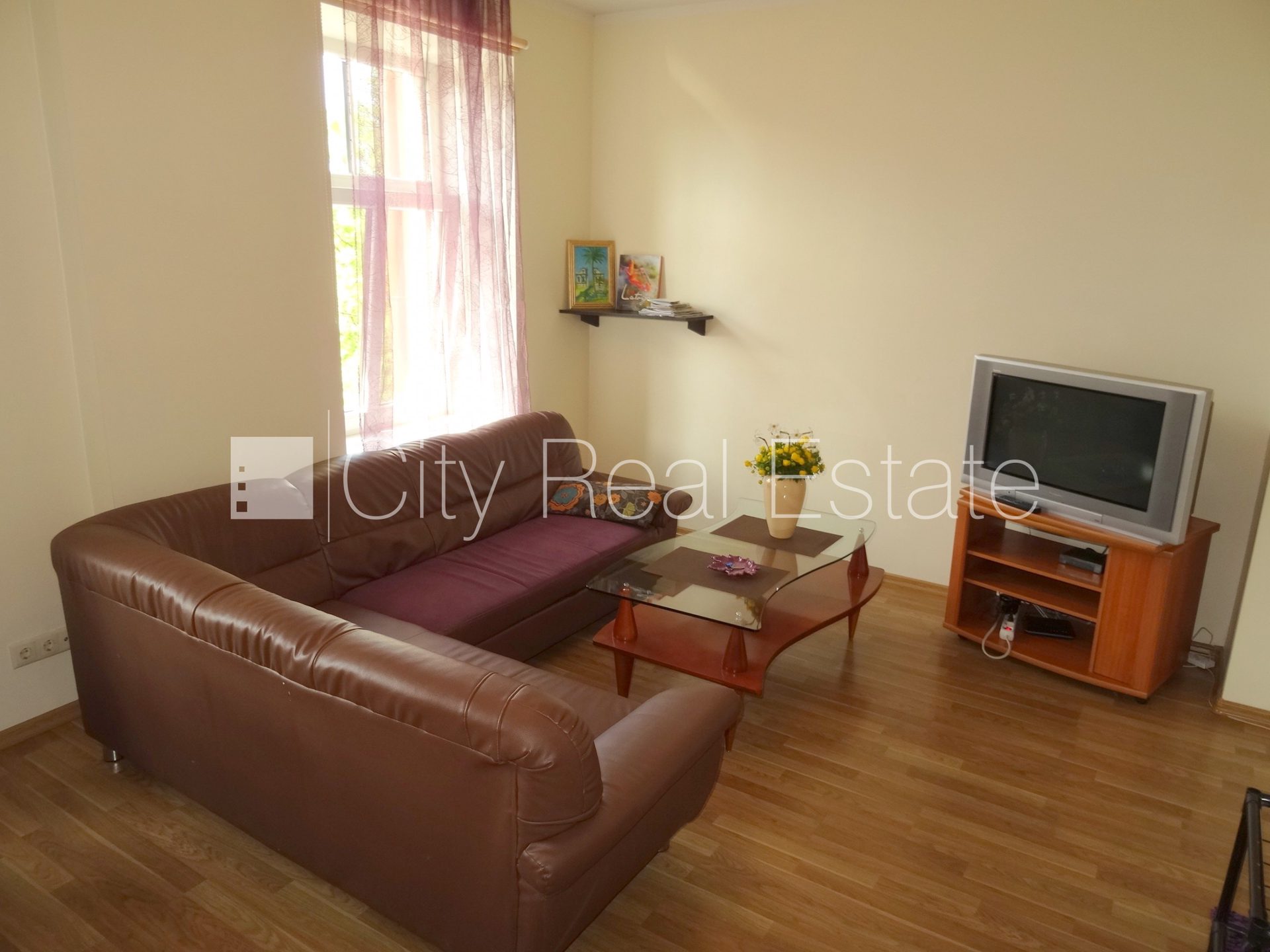 2-комнатная квартира в Рига, Центр, 43 м², аренда, Фото 2 из 10