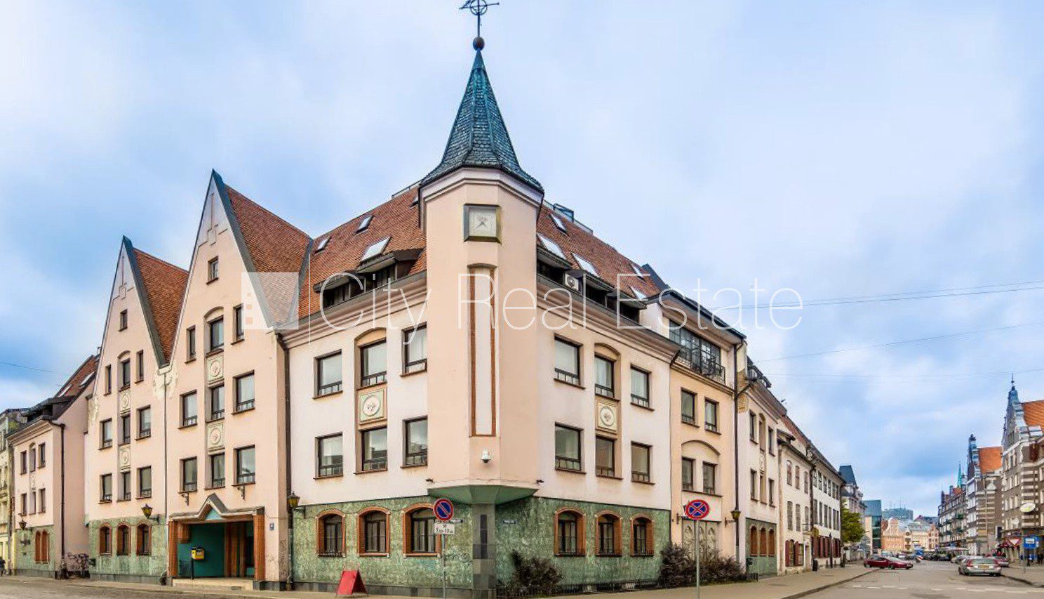 Māja Rīga, Vecrīga, 2969 m², izīrē, Foto 1 no 10