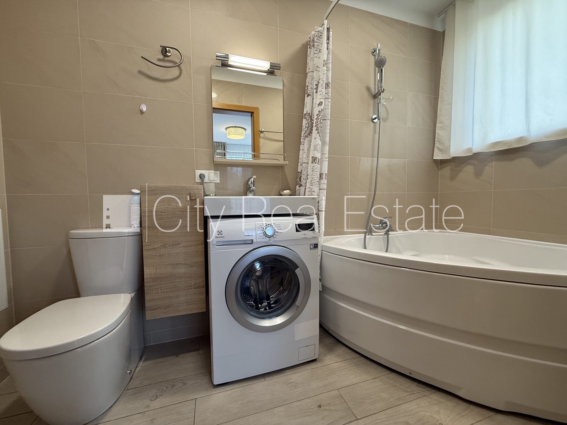 4 istabu dzīvoklis Jūrmala, Majori, 107 m², pārdod, Foto 9 no 10