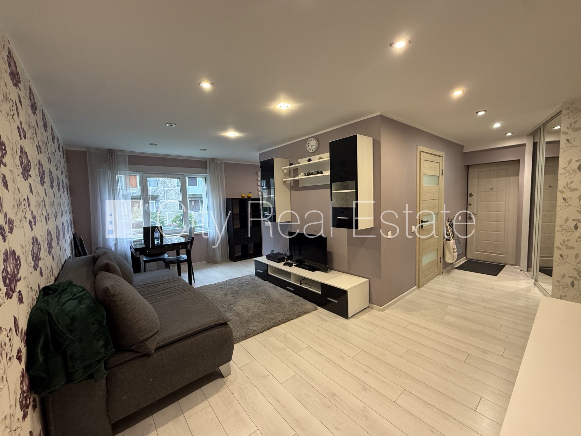 3-toaline korter Jūrmala, Majori, 56 m², üür, Foto 2 / 10